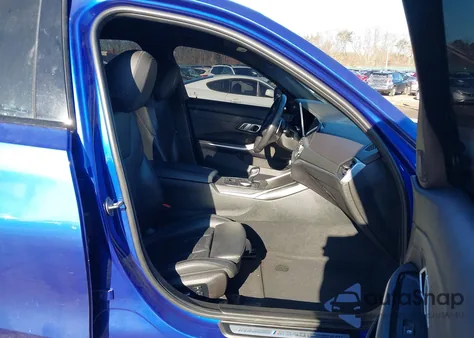 2021 BMW 3 Series M340I xDrive z USA, uszkodzony, nr VIN 3MW5U9J08M8B65560